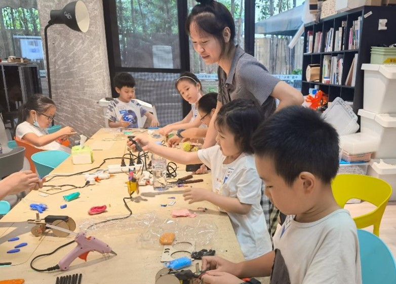 四足机器人工作坊